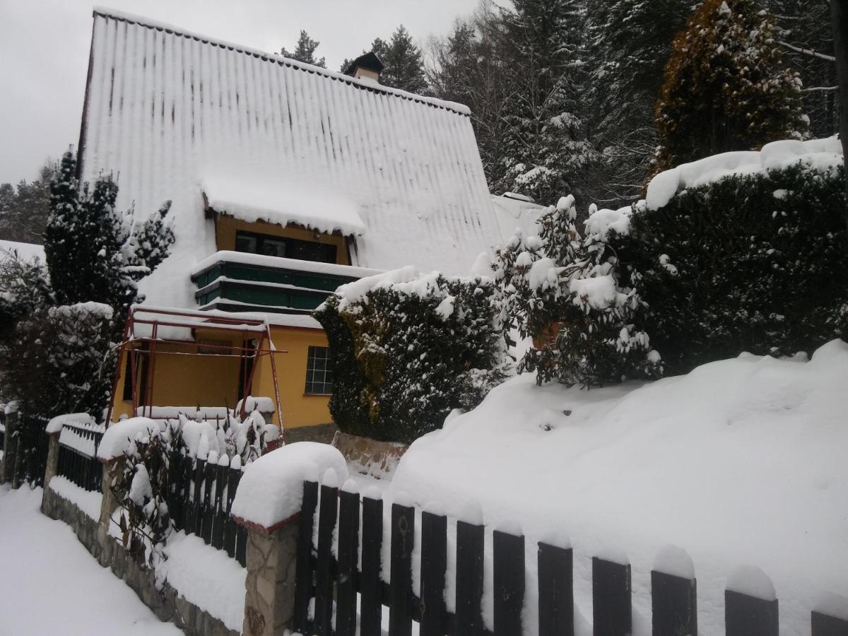 Domek Caloroczny Tresna Agata Esterno foto