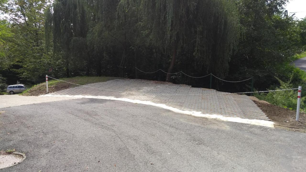 Domek Caloroczny Tresna Agata Esterno foto